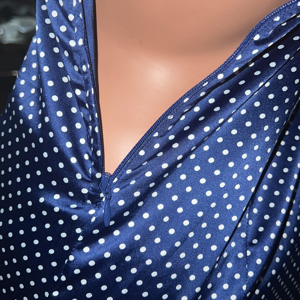 Guess Small blue/white with polka dot sleeveless dress New With Tags made - Picture 17 of 17